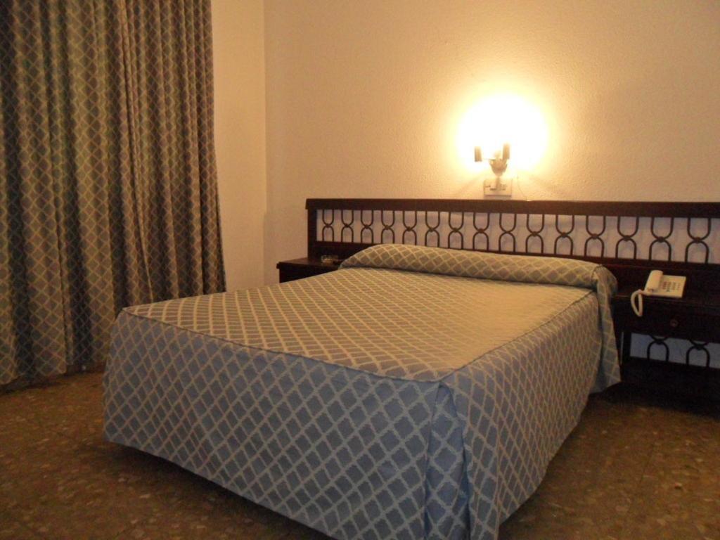 Hostal Ronda Κόρδοβα Δωμάτιο φωτογραφία